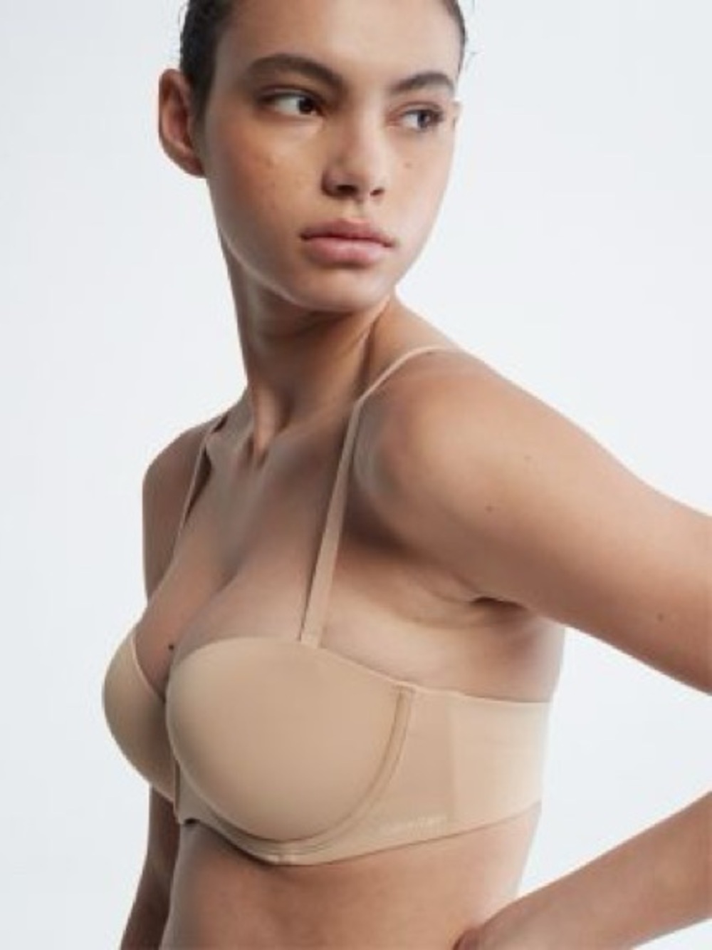 36D Calvin Klein Lightly Lined Women’s Convert Molded Strapless Cream Bra